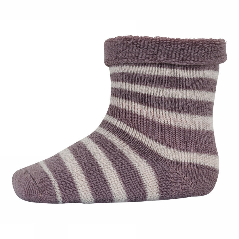 MPkids Strømper - Elis baby socks i Dark Purple Dove, Dark Denim Melange, Camel Melange og Tomato Køb dark purple dove, dark denim melange, camel melange og tomato Strømper fra MPkids hos MP Denmark