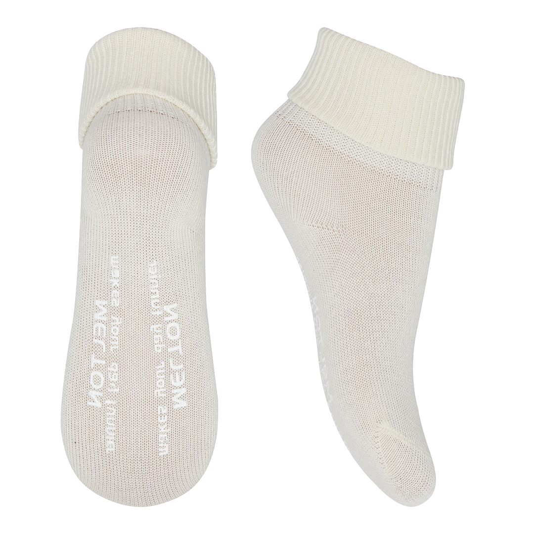 Køb off white Strømper fra MELTON hos MP Denmark