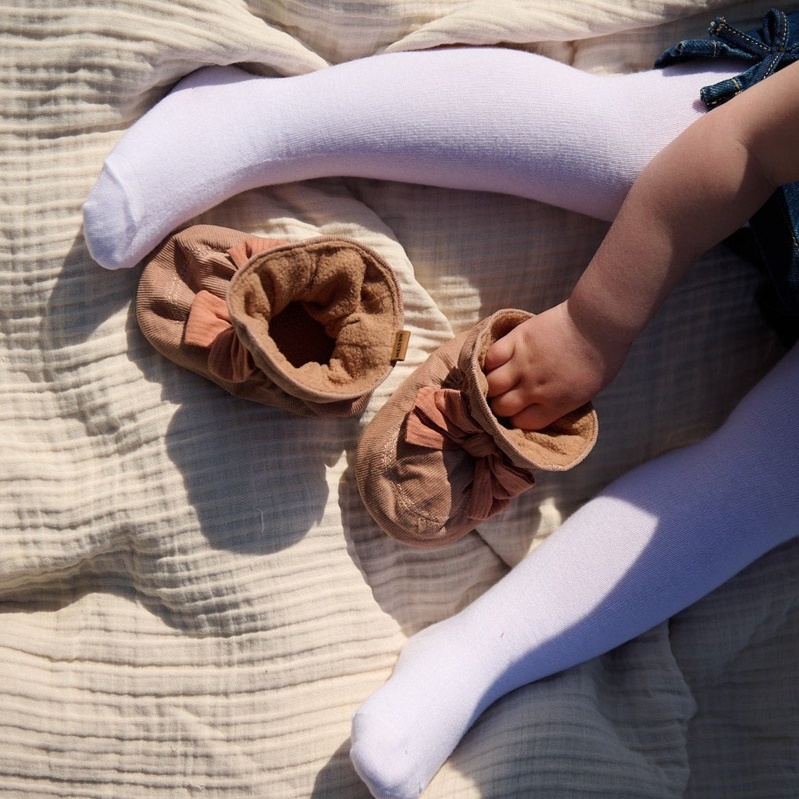 Bow textile slippers