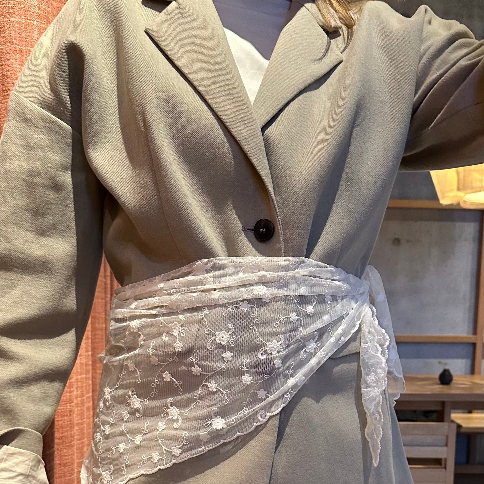 Lana lace scarf