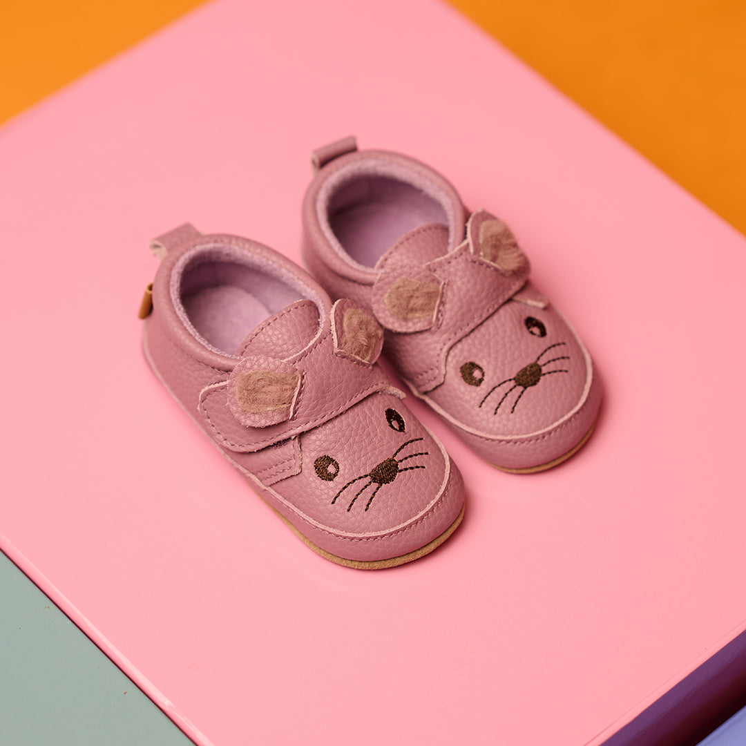 Mouse leather slipper