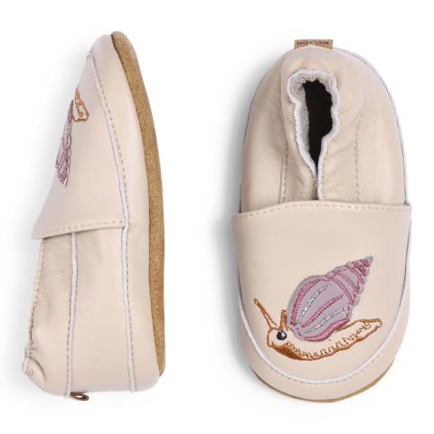 Shell leather slippers