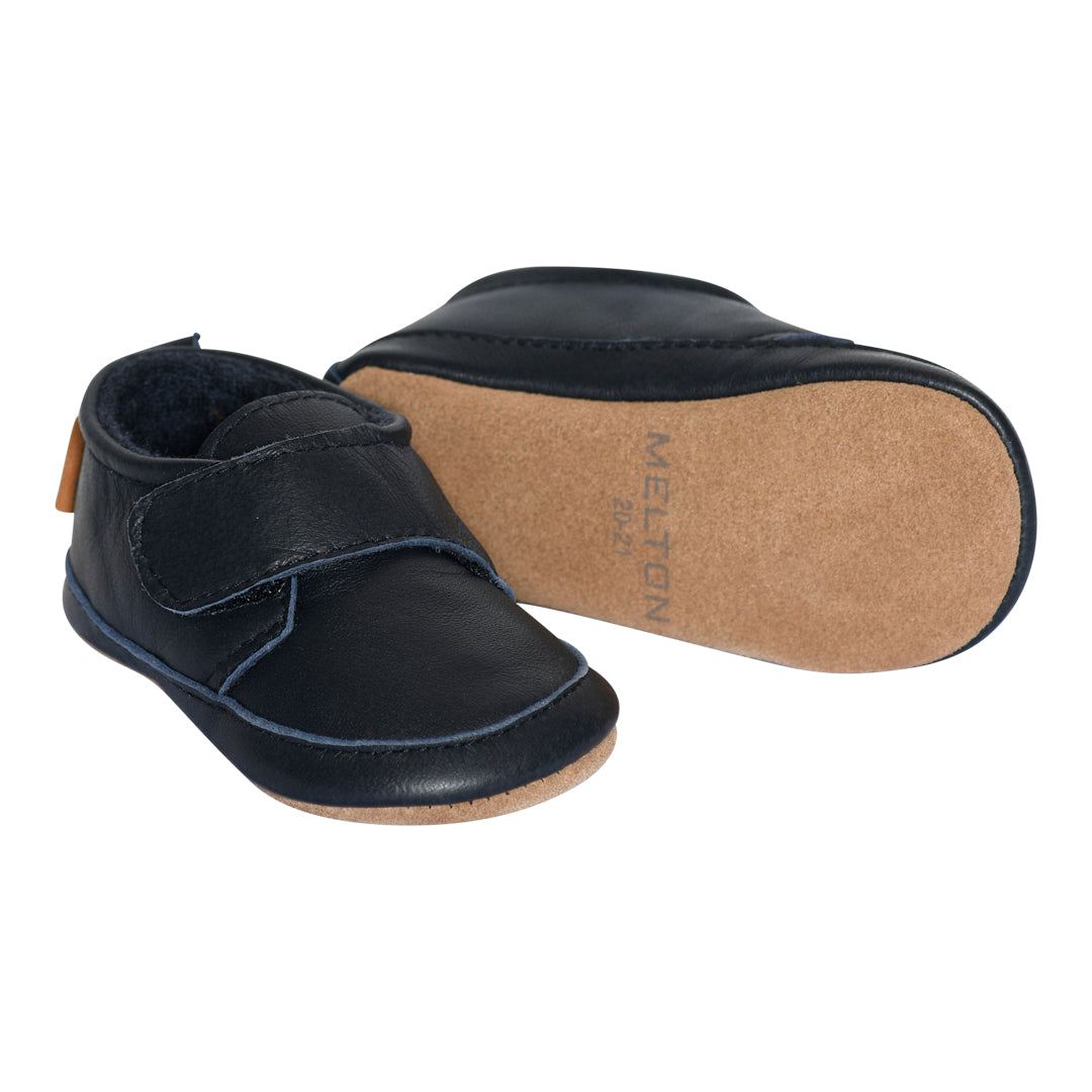 Classic leather slippers