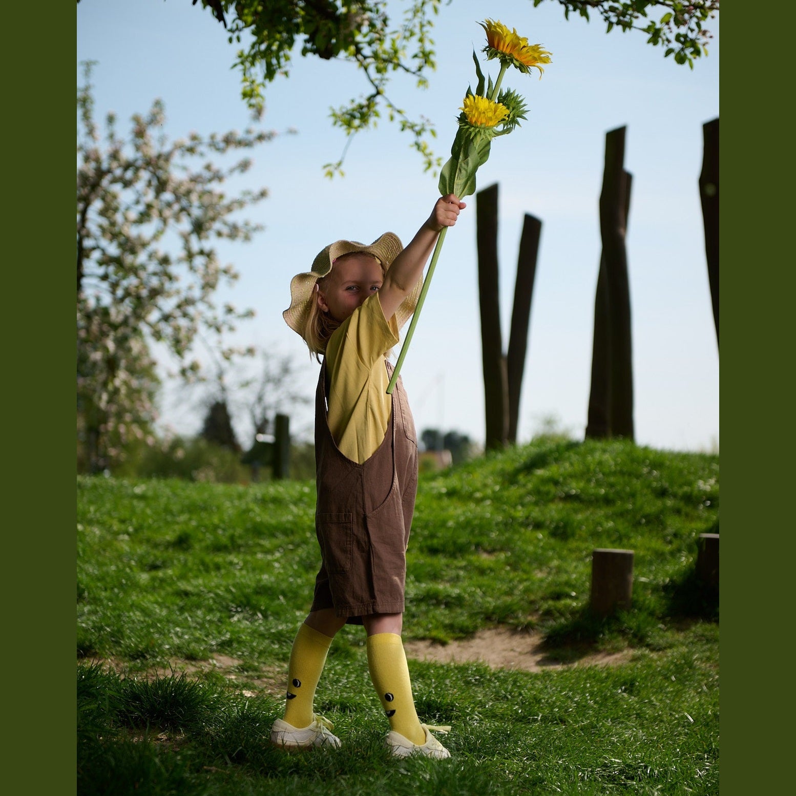 All smiles knee socks