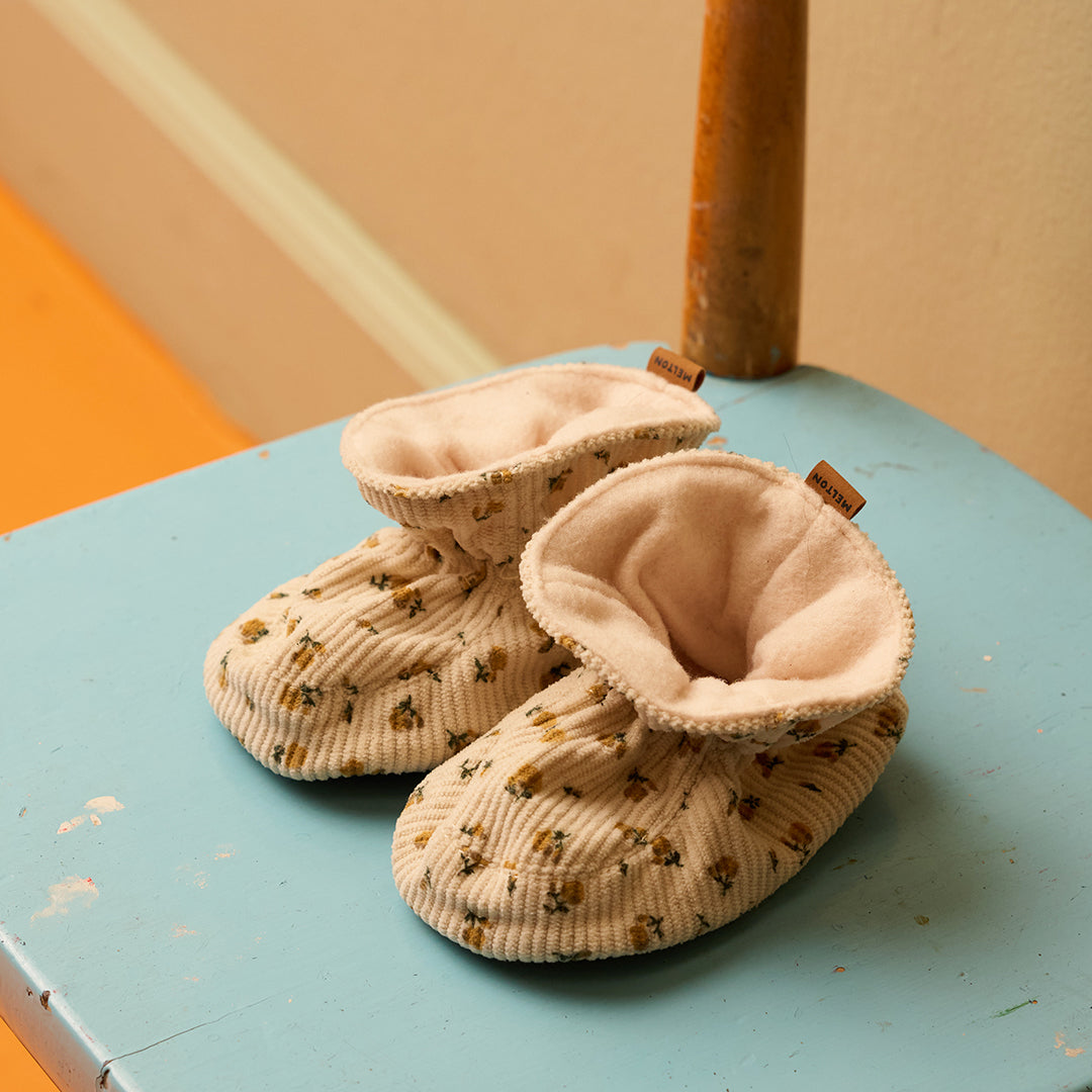 Floral textile slipper