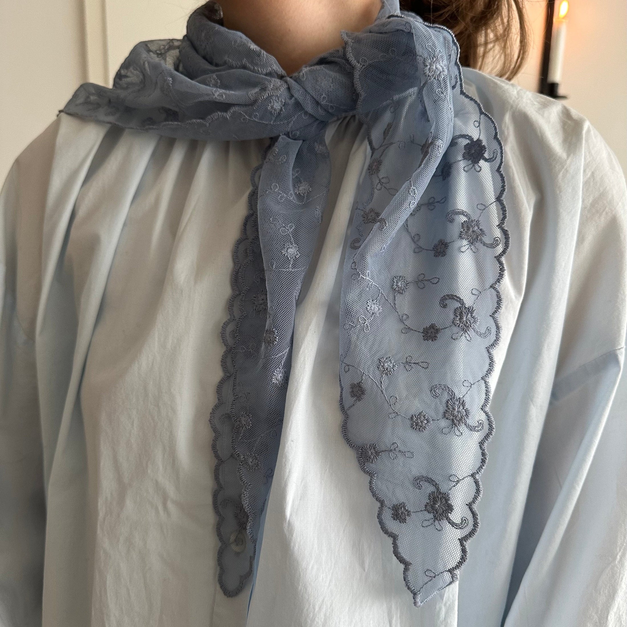 Lana lace scarf