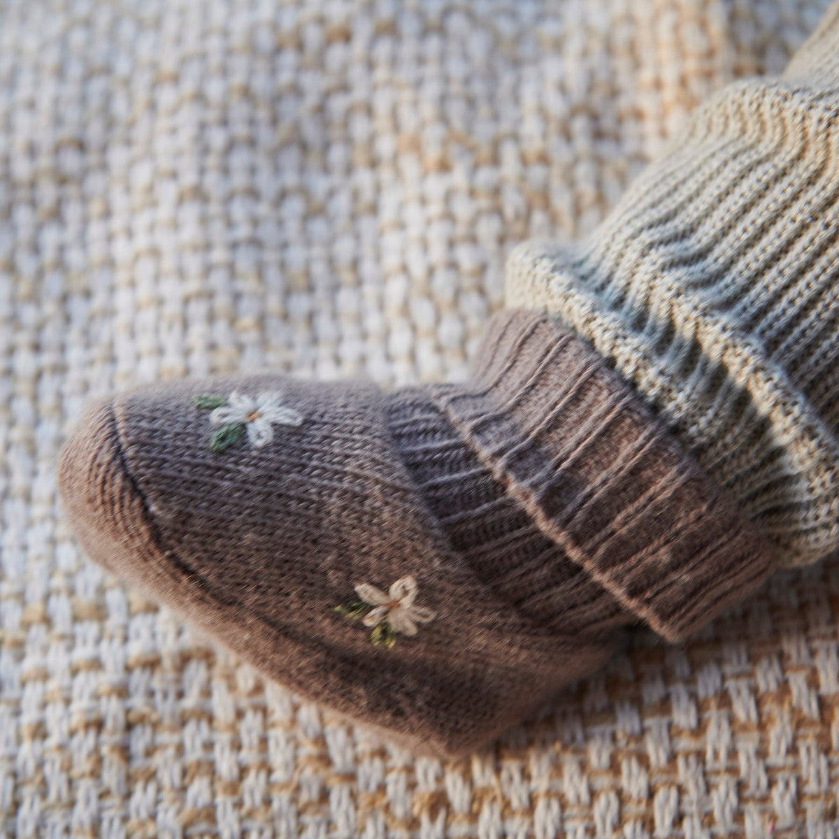 Helsinki floral slippers