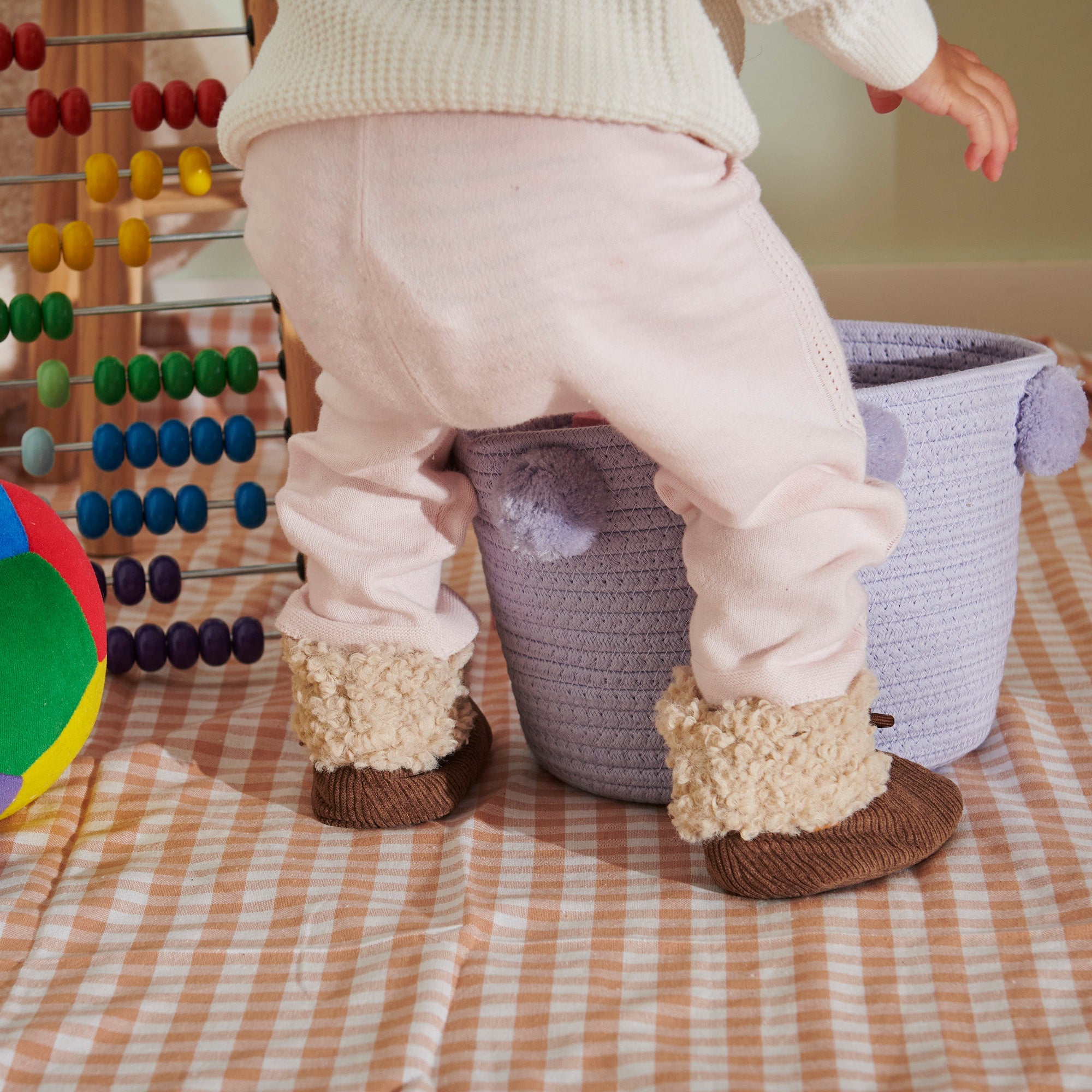 Fluffy baby textile slippers