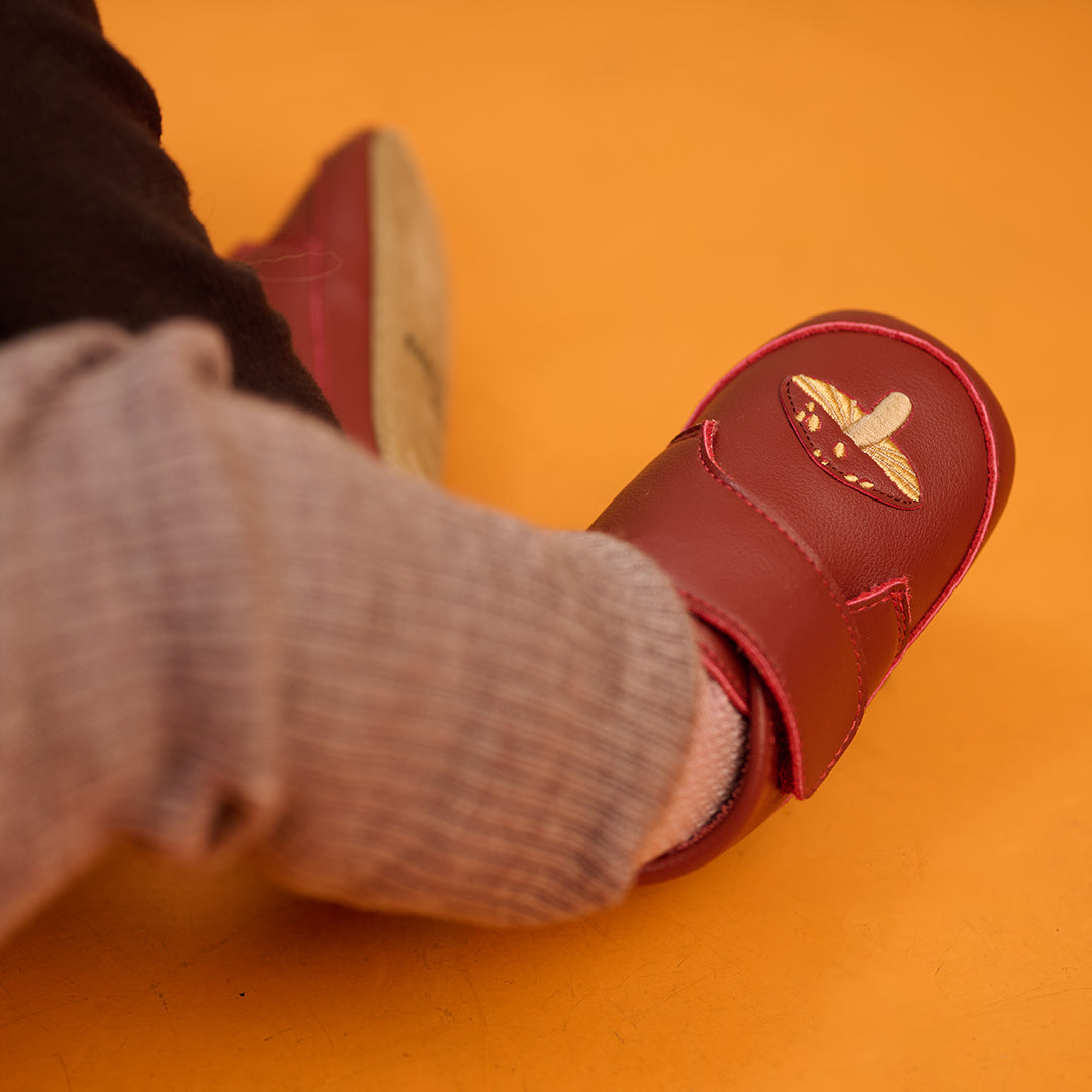 Mushroom leather slipper