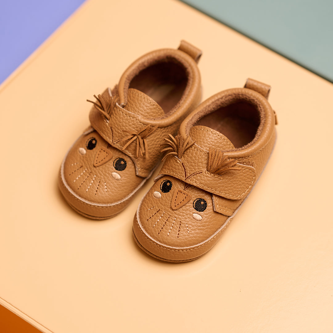 Owl leather slipper
